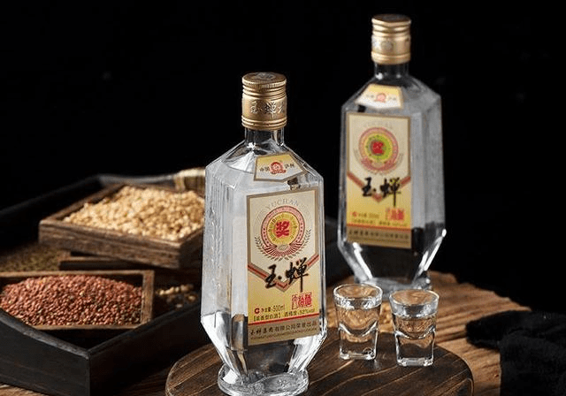 收藏什么价位的白酒好 bd4bc012ac774729bdecb6d539550321.png