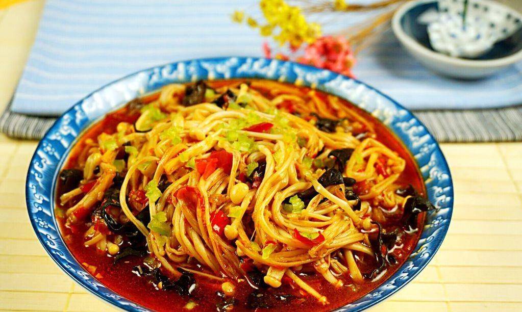 金针菇怎么炒好吃又嫩 6db32da33a414a609635680008a029b7.jpeg