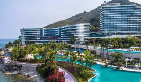 体验三亚海边“网红”酒店：海景沙滩这都有，却不受游客待见？