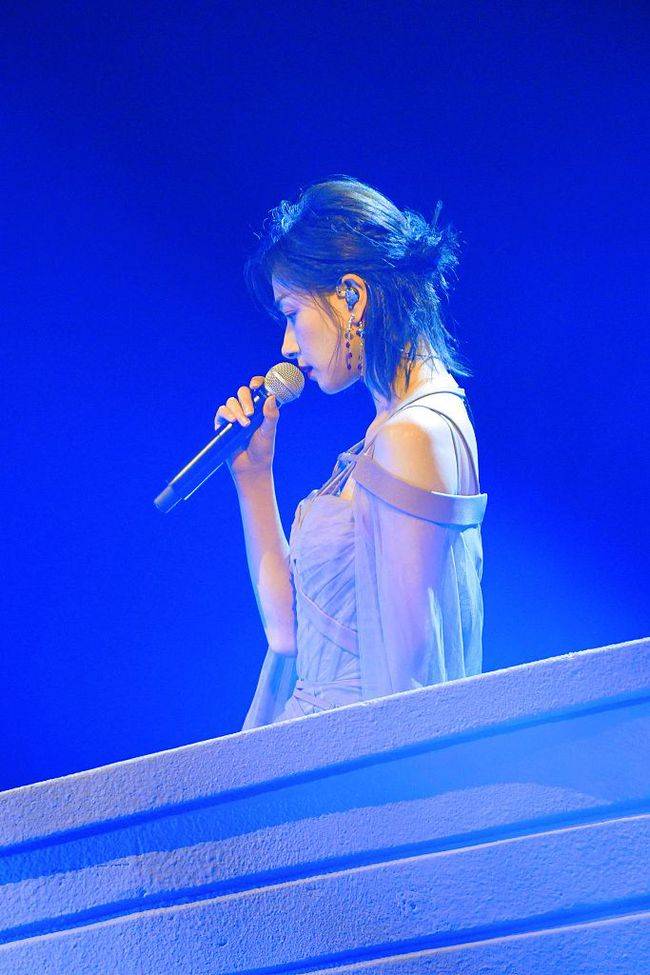 演员万茜演绎多种风格,优雅迷人,完美诠释多重魅力_角色