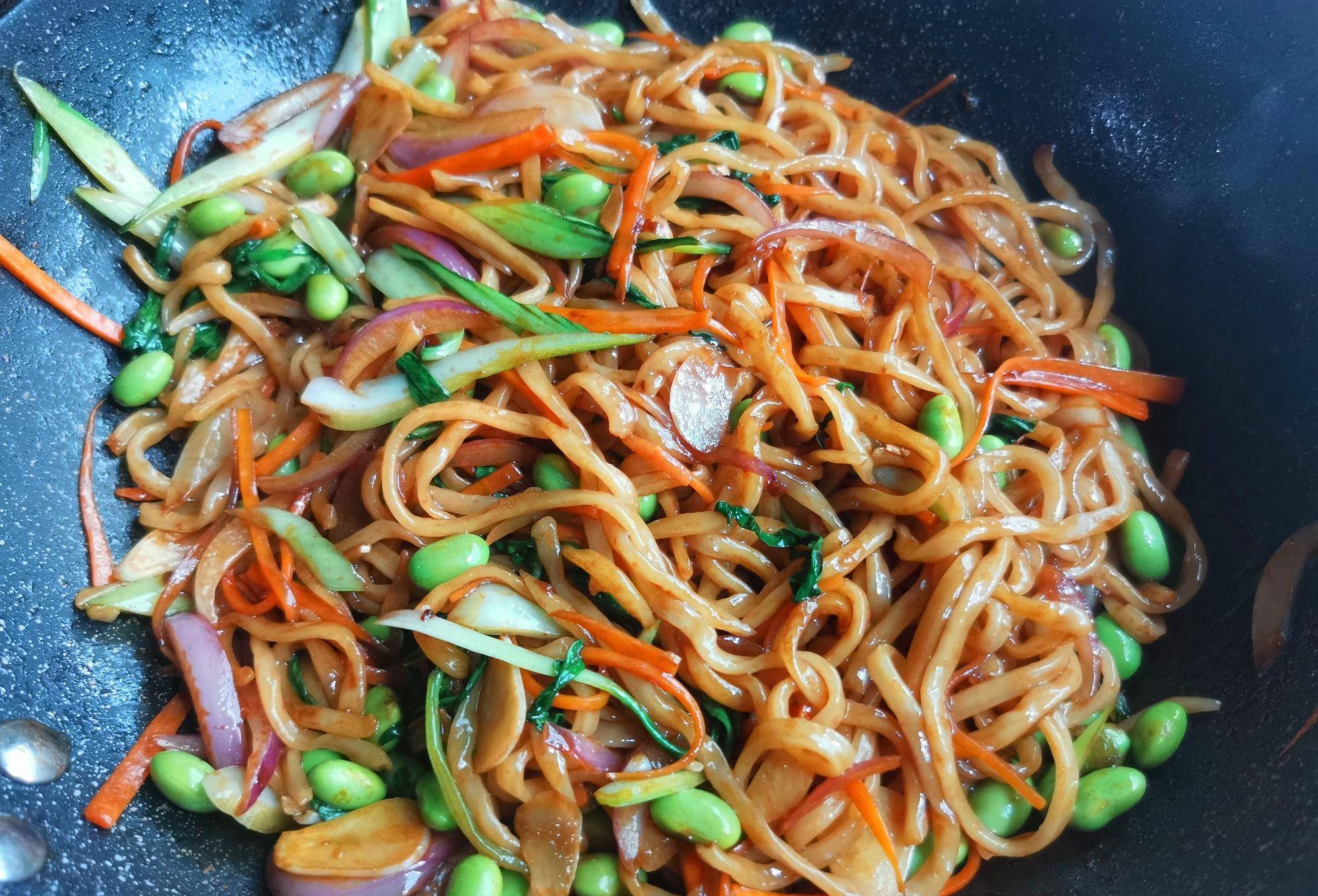 面条不用肉的做法 8bbb13321ada4db19a98df13aae19814.jpeg