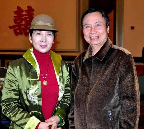 她被称作"上影一枝花",与老公恩爱多年无绯闻,今66岁生活美满_吴海燕