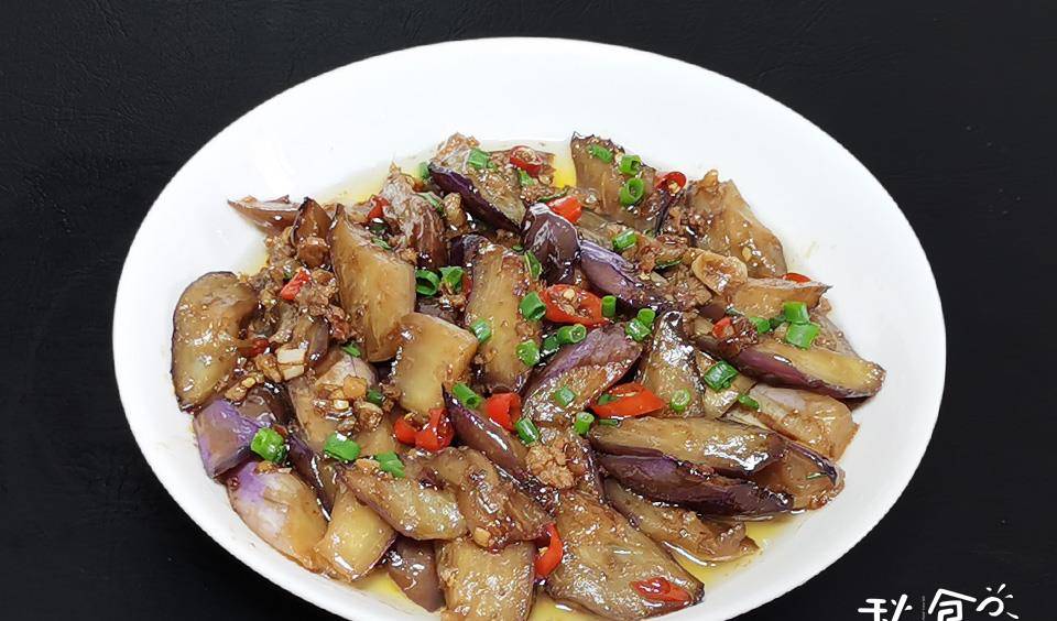 茄子怎么炒软烂又入味又不油 486b7b265630410b9e84b239bc9f25f0.jpeg