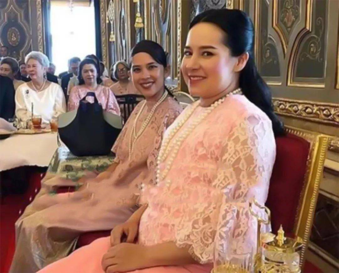 泰国王室颜值担当!混血的百灵公主长相绝美,27岁也嫁了美国人