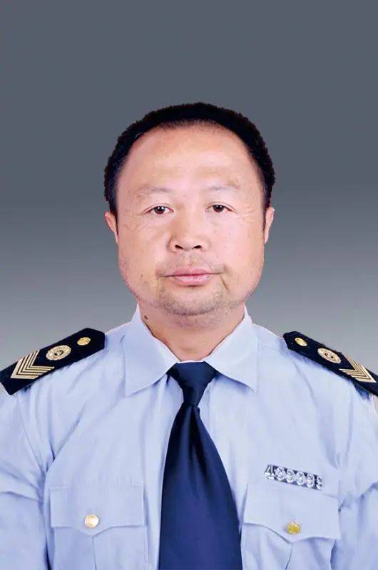 米成凯(龙山县教育和体育局原副科级干部)2020年10月,接受审查调查