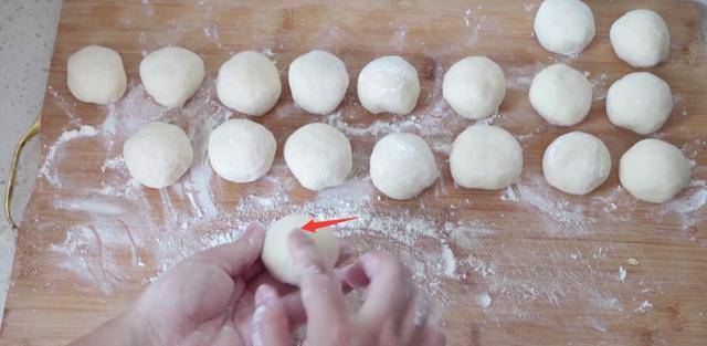 如何制作奶黄包的奶黄馅 c4ea539878db413eaf0f40558b8e6d77.jpeg