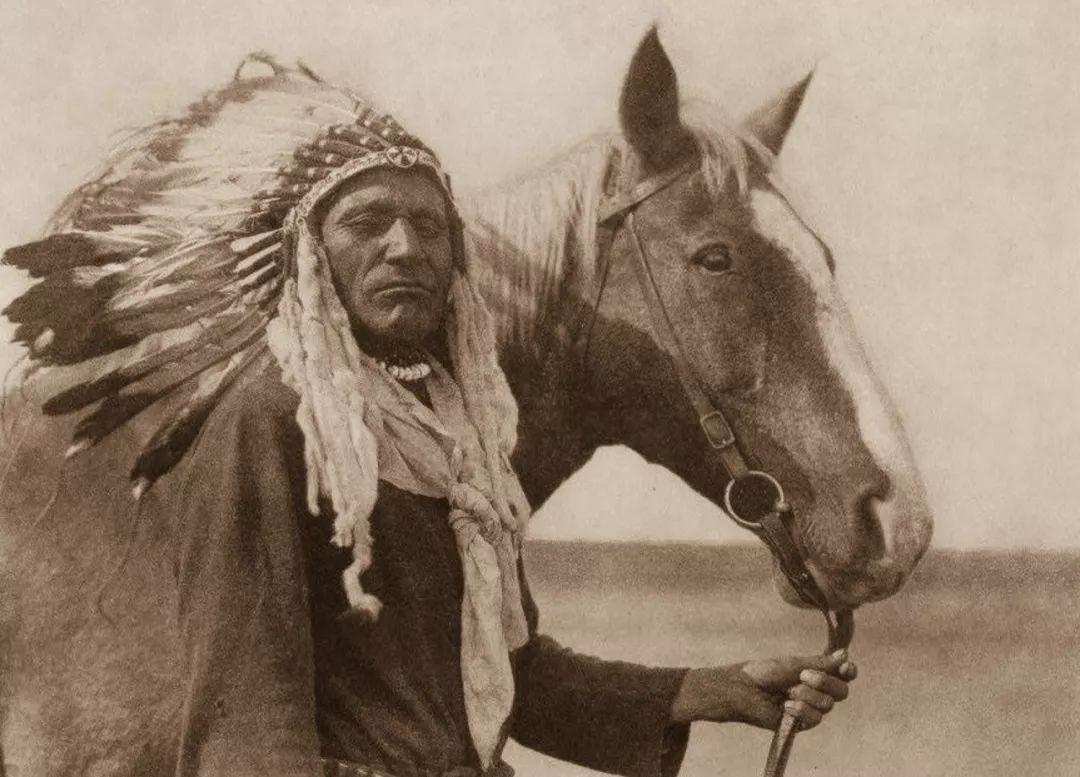从3000万人到80万人,印第安人是怎么被美国种族灭绝的?