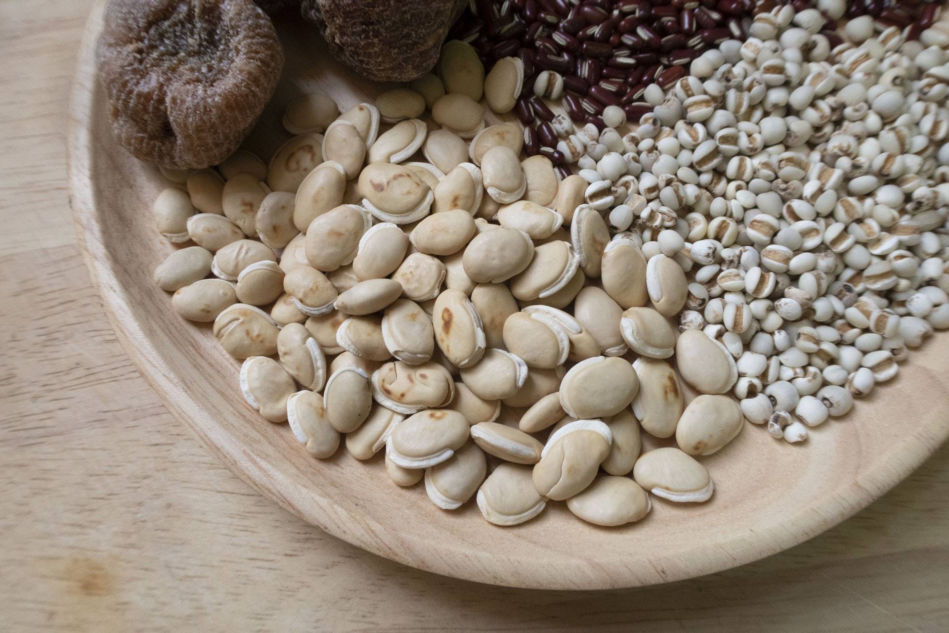 原创祛湿汤水食谱土茯苓赤小豆猪骨汤春天必备清热解毒祛湿通络