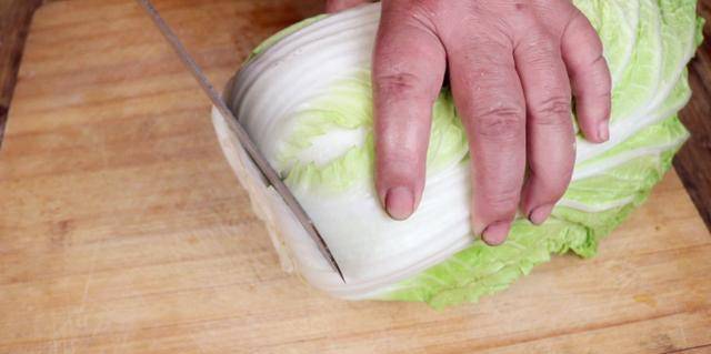 酸辣白菜帮家常做法详细过程 f385a2598bdb47f79ceb02ddda1422d5.jpeg