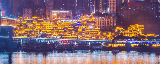 重庆夜景十分迷人，这些“最佳观赏点”，千万别错过！