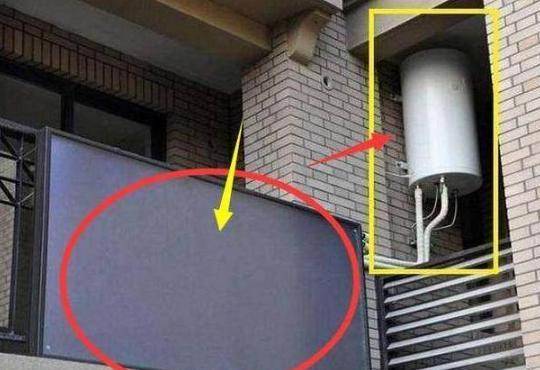 家里别再装电热水器，如今都潮流在阳台装这种，划算又环保！