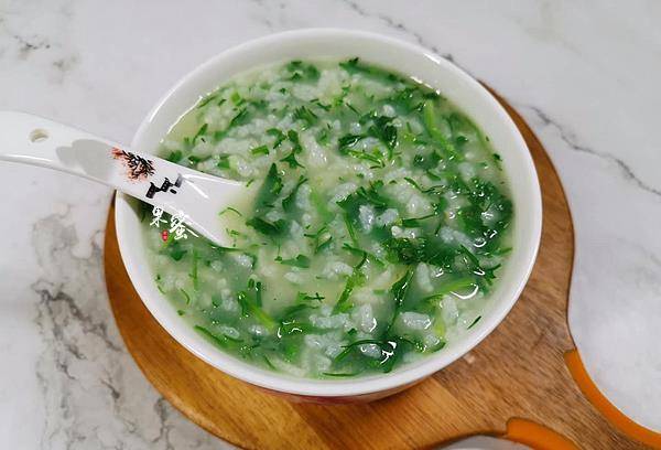 懒人早餐粥,提前准备这一步,15分钟就备好上桌,清香味美_荠菜