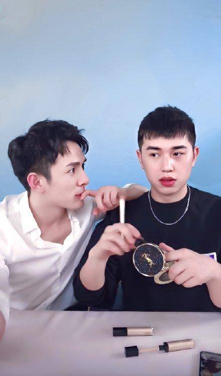 原创李佳琦付鹏合开公司什么情况两人还会一起直播吗