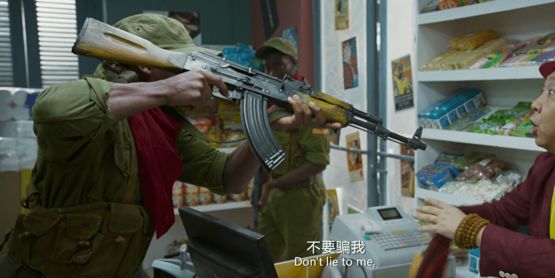 机匣盖没有加强筋,铣削机匣(节套没有铆钉),估摸是第一版ak47或者是