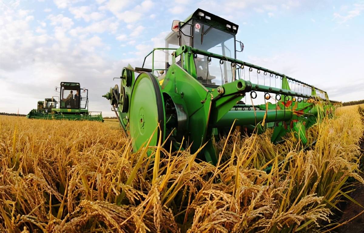 落后海外30年的设备,核心零件被外资垄断,粮食安全受制于人_农机