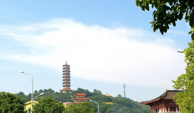 湖南岳阳一座有着悠久历史的寺院，是AAAA级景区