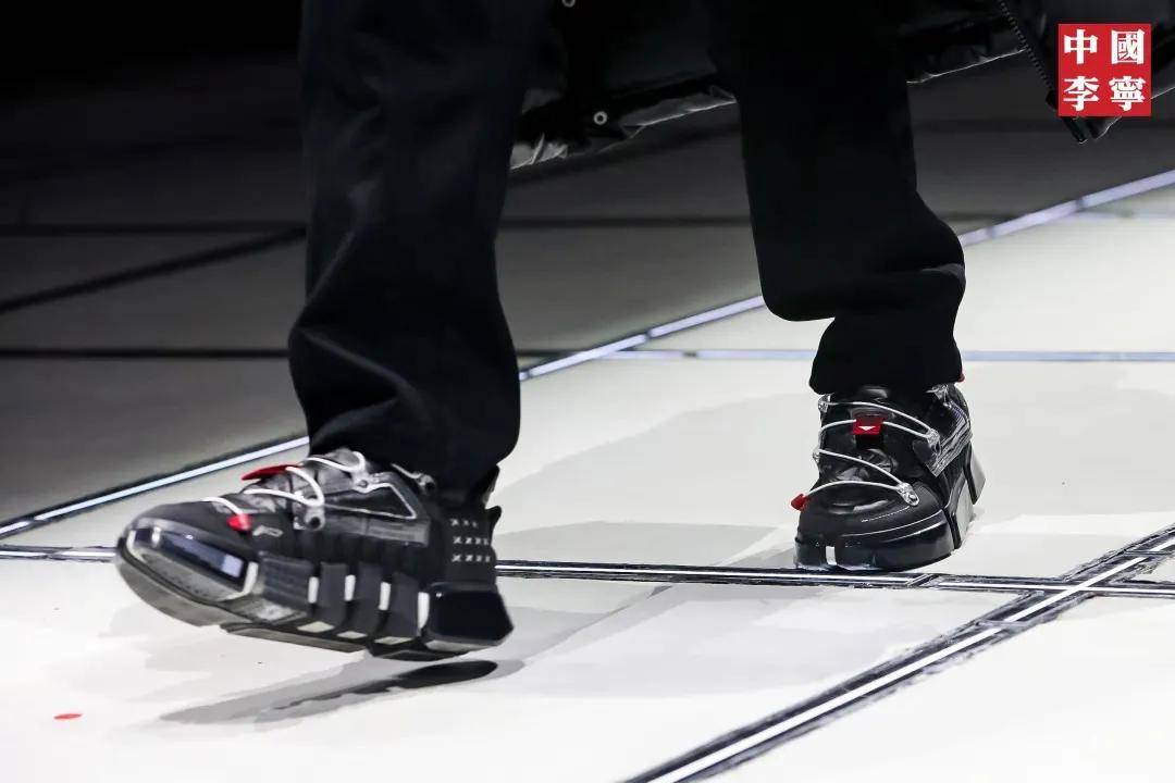 迷失的步履,梦境中的鞋履之惑 迷失的步履,梦境中的鞋履之惑