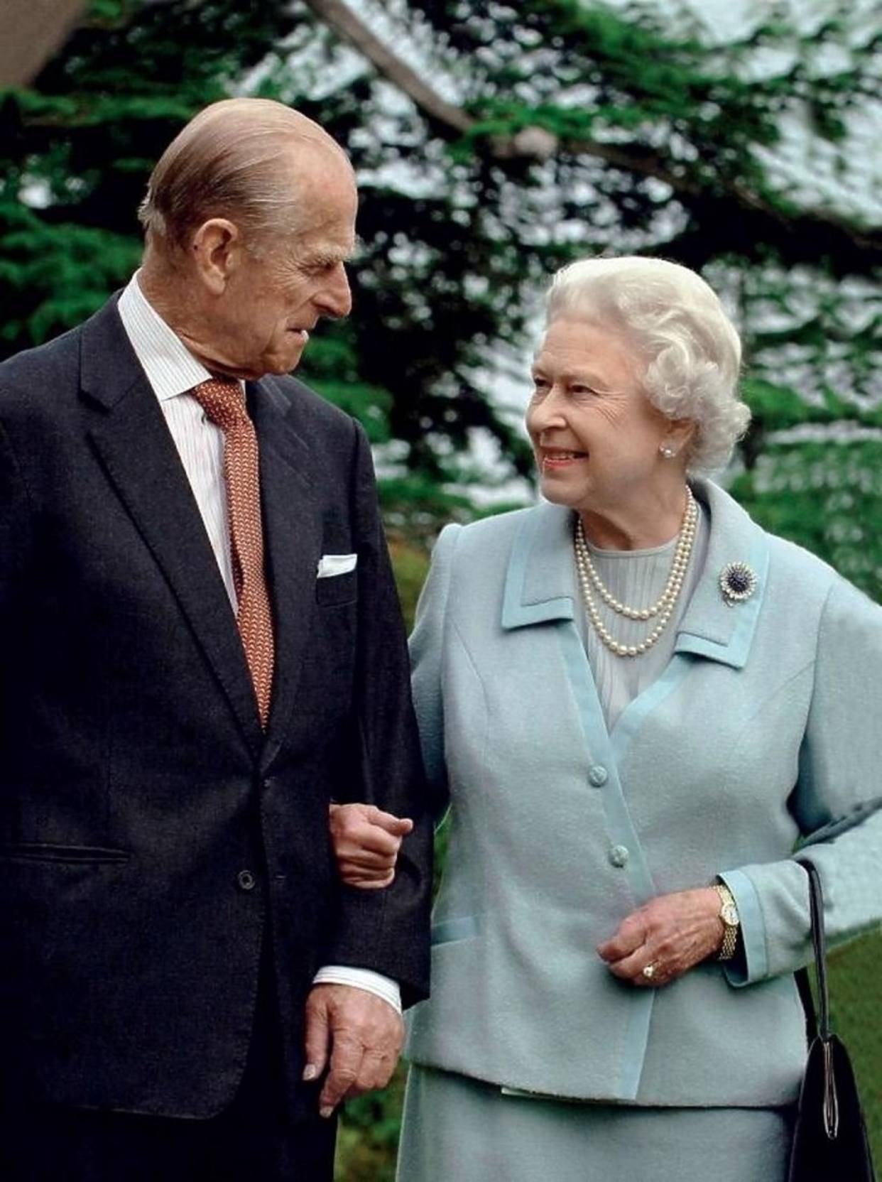 原创英国女王丈夫菲腊亲王离世享年99岁一生传奇被传有30多名情妇