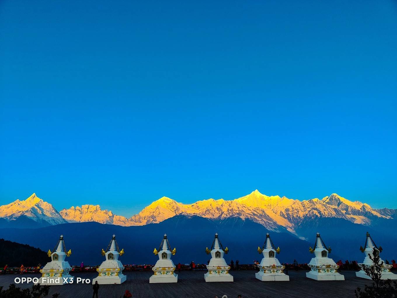 从香格里拉到梅里雪山，探寻藏区八大神山之首