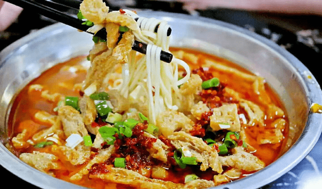 木耳肉丝米粉介绍图 5b3d0adbc77449cb933326b5256938cb.png