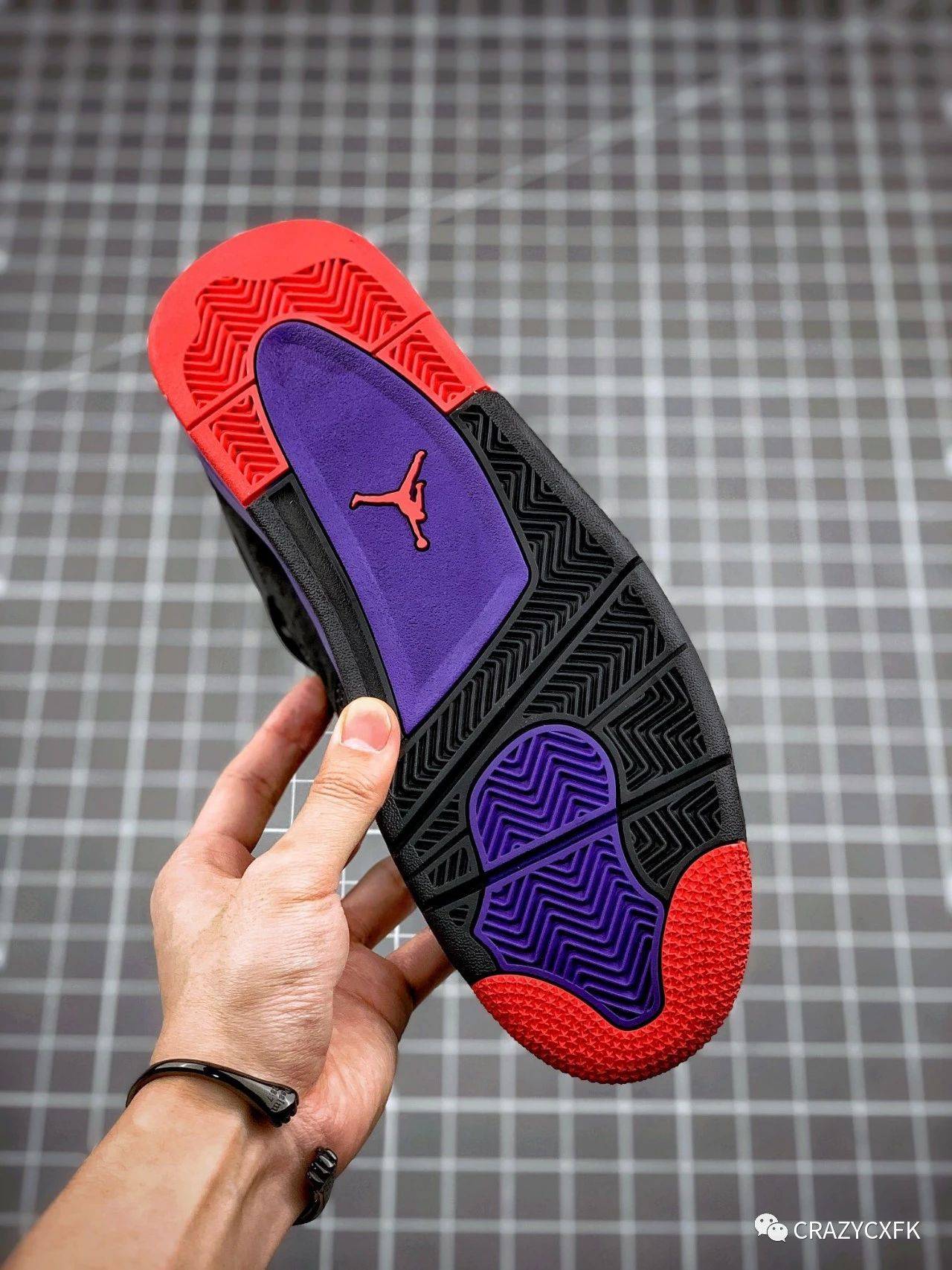 乔丹aj4 黑紫猛龙篮球鞋 air jordan 4 retro raptors nrg 上脚