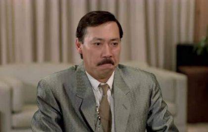 刚出道的他曾也是小鲜肉，一生只谈过一次恋爱，今74岁却单身一人