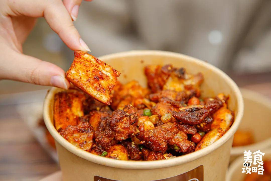 藏在三八路的清真香酥麻辣鸡劝你最好早点去