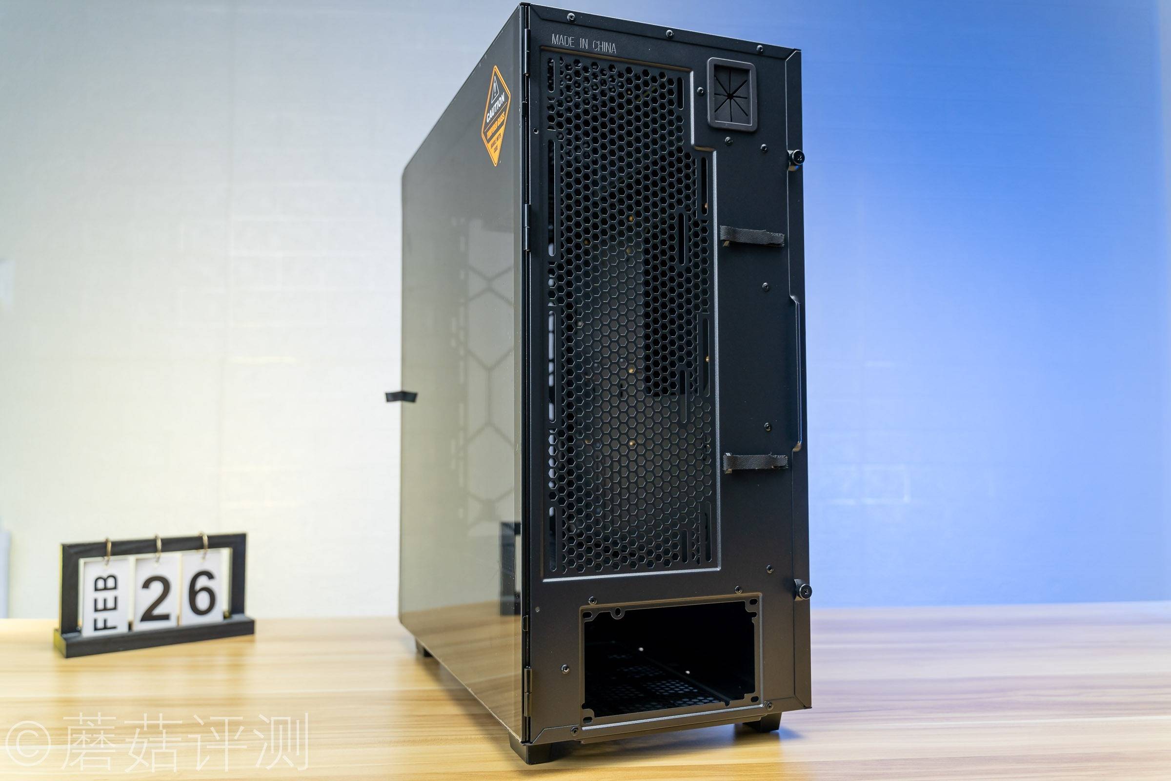 原创外观漂亮设计合理散热优秀鑫谷segotep开元t1黑色全塔大机箱评测