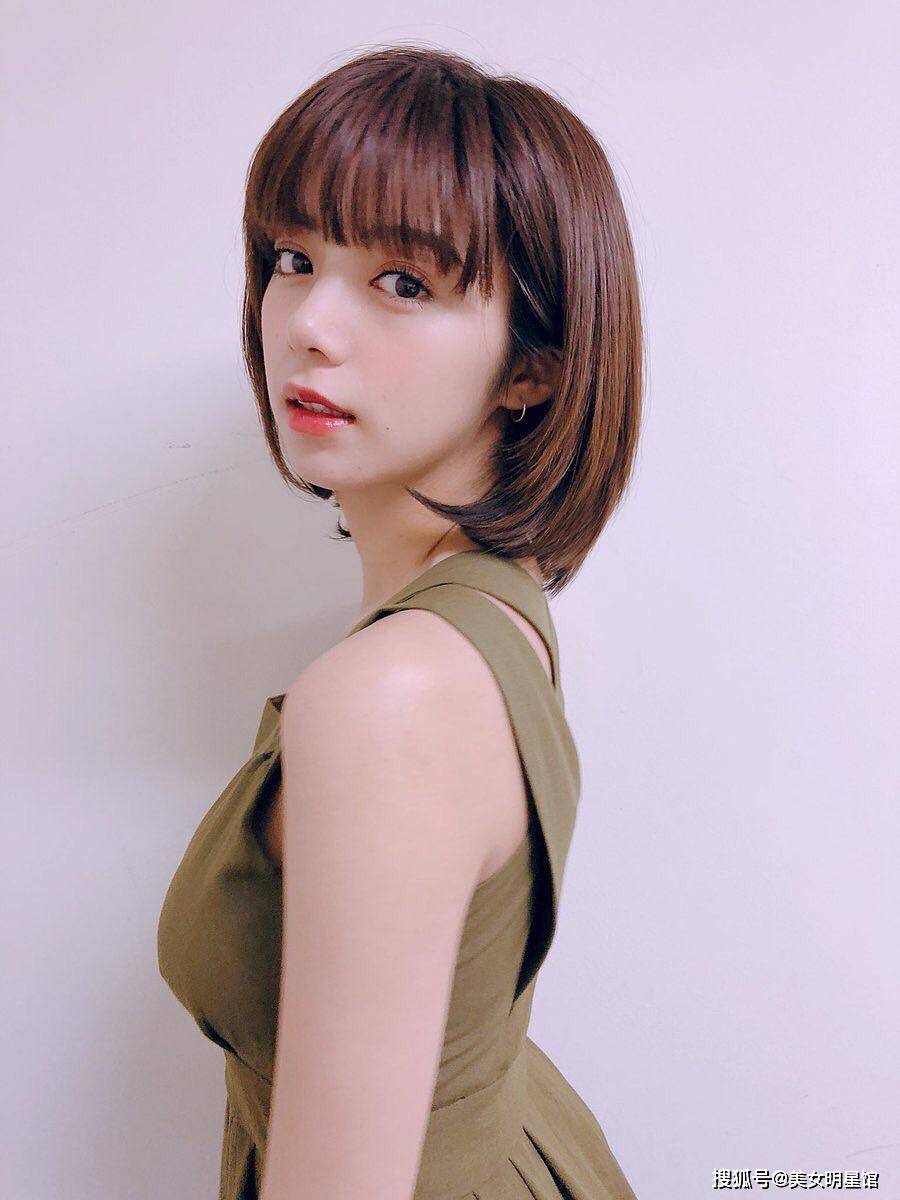 25岁池田依来沙欧式脸庞火辣身材日本女神着实性感迷人