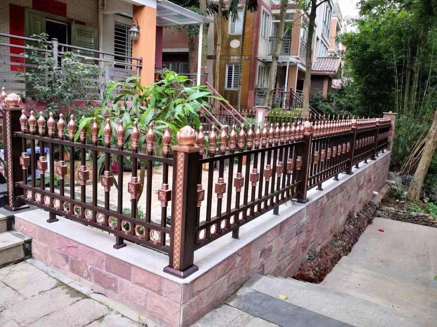 铝艺护栏18689236286