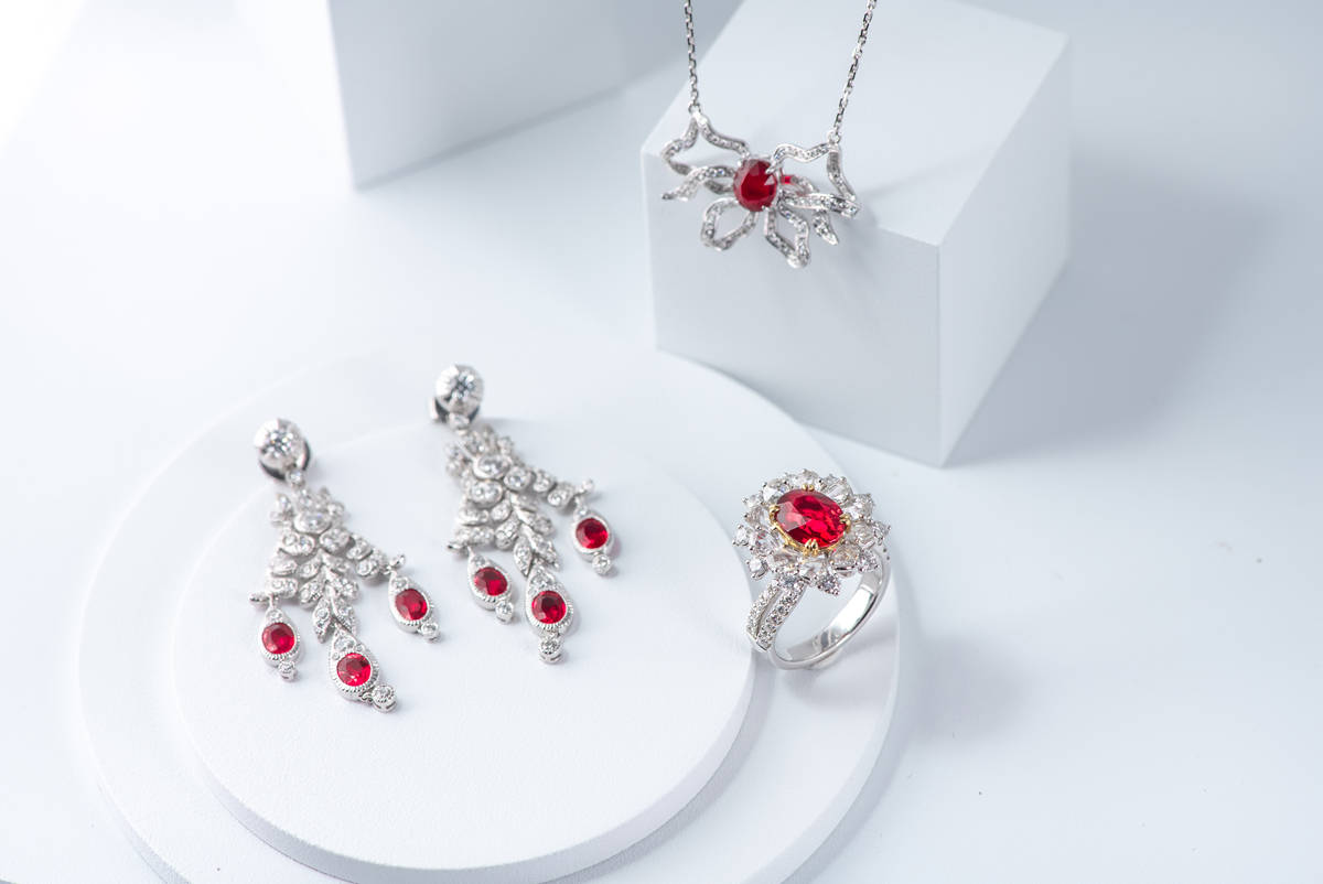 安利一套红宝石珠宝首饰别错过哦