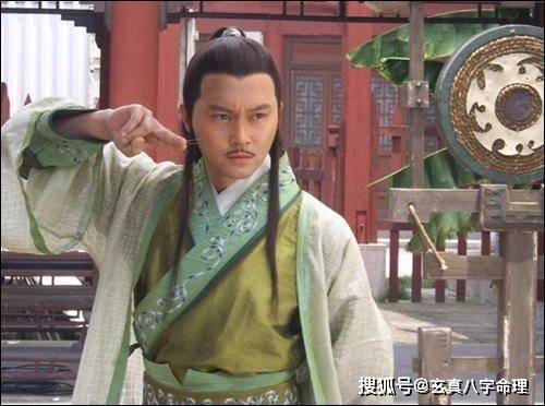 天龙:他是无崖子师傅,实力吊打段思平,身兼各大神功却惨败收场_李秋水