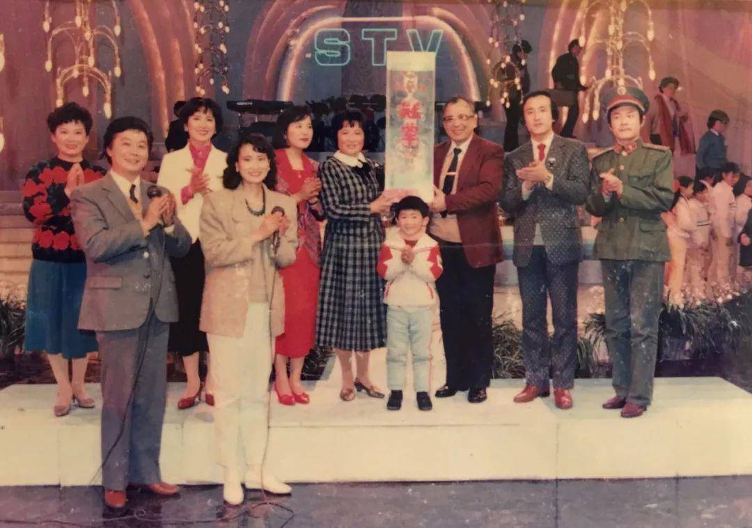 上海台80年代主持人图片