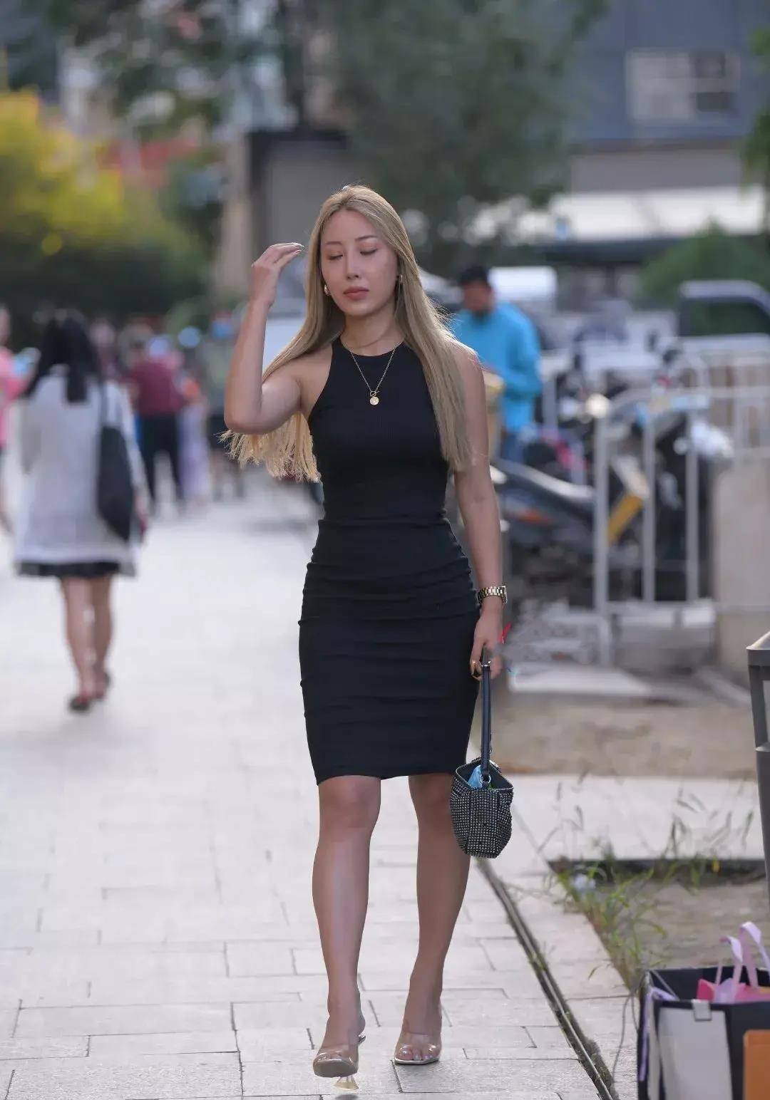 沙漏型身材固然有优势同样不可掉以轻心以防前功尽弃