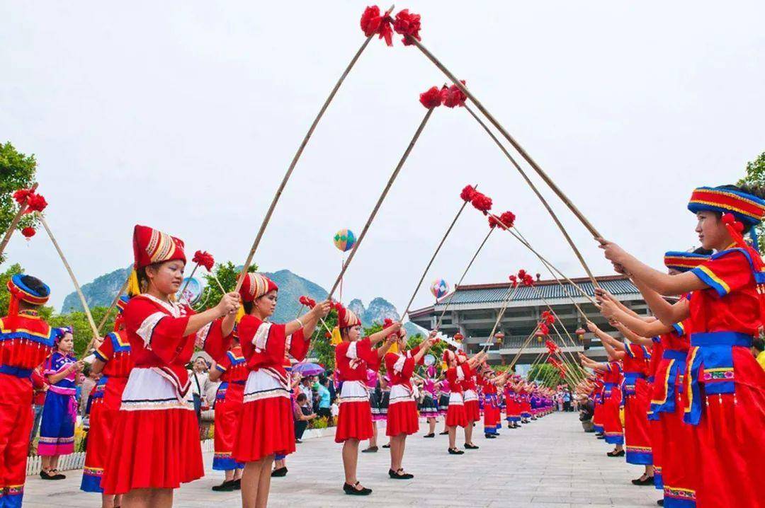 三月三 相约广西三月三,浓情欢歌唱小康_铜鼓