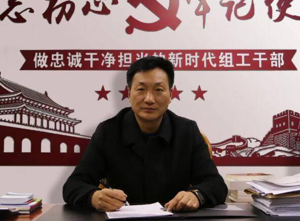 余干县委常委,组织部部长 占建芳让党旗在基层一线高高飘扬专栏第1期