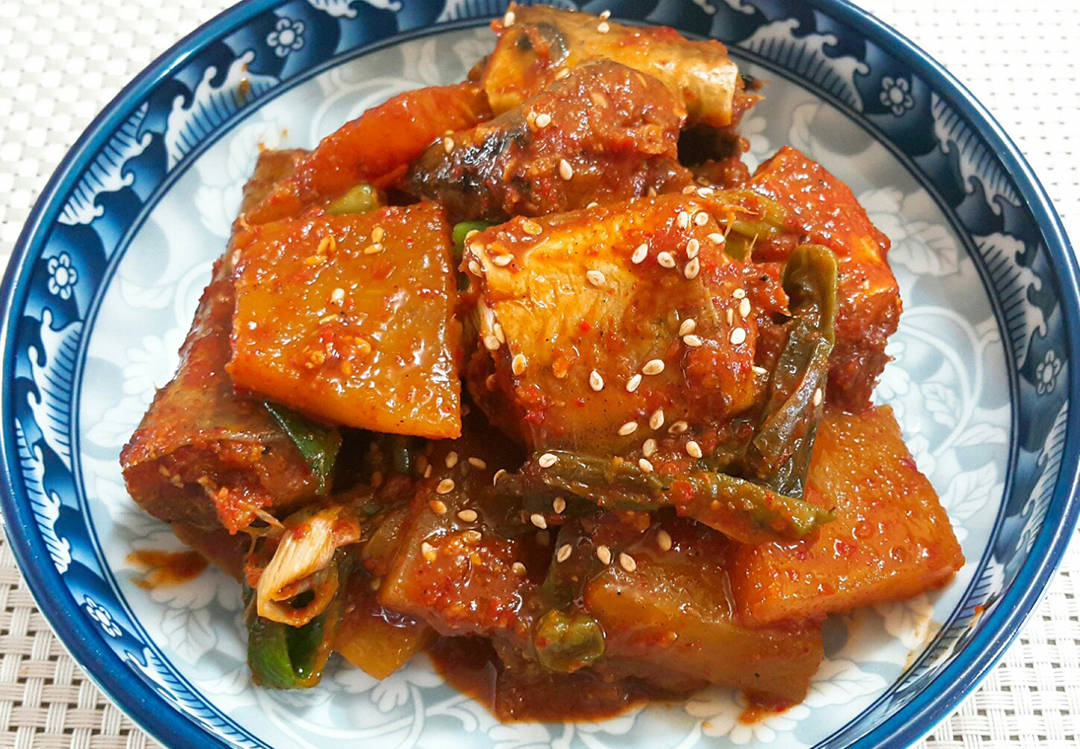 吃辣焖明太鱼感受不一样的民族美味唯有美食与爱不能辜负