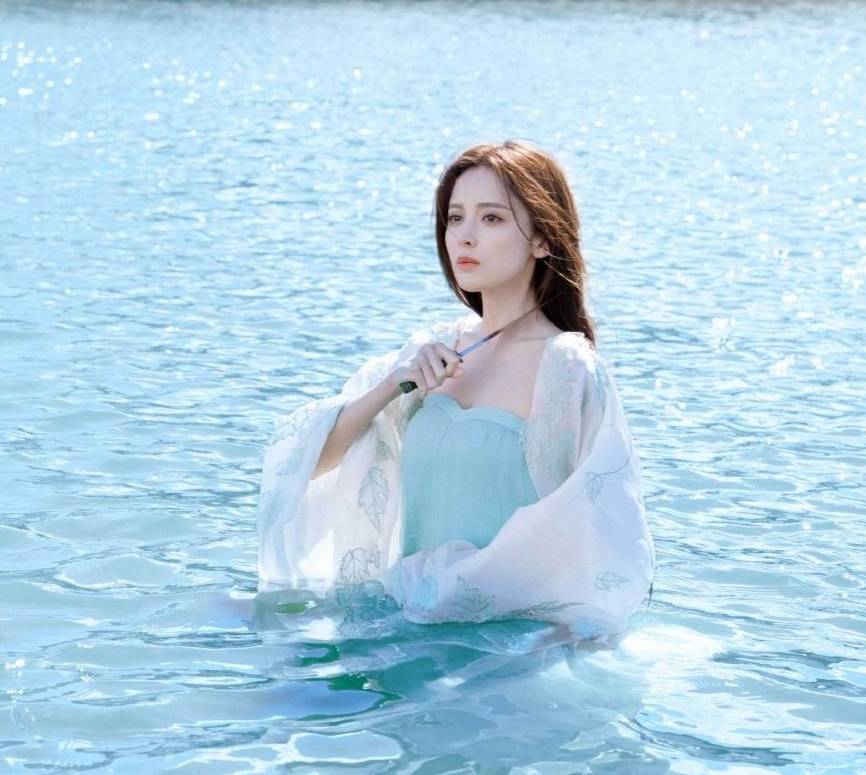 古力娜扎再次出演最美貂蝉剧照超美拍摄经历却让人心疼