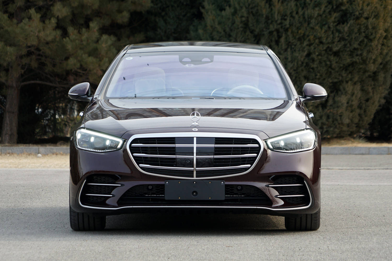 新奔驰s级加价10万一车难求?这些网红车最高加价100万,为信仰?