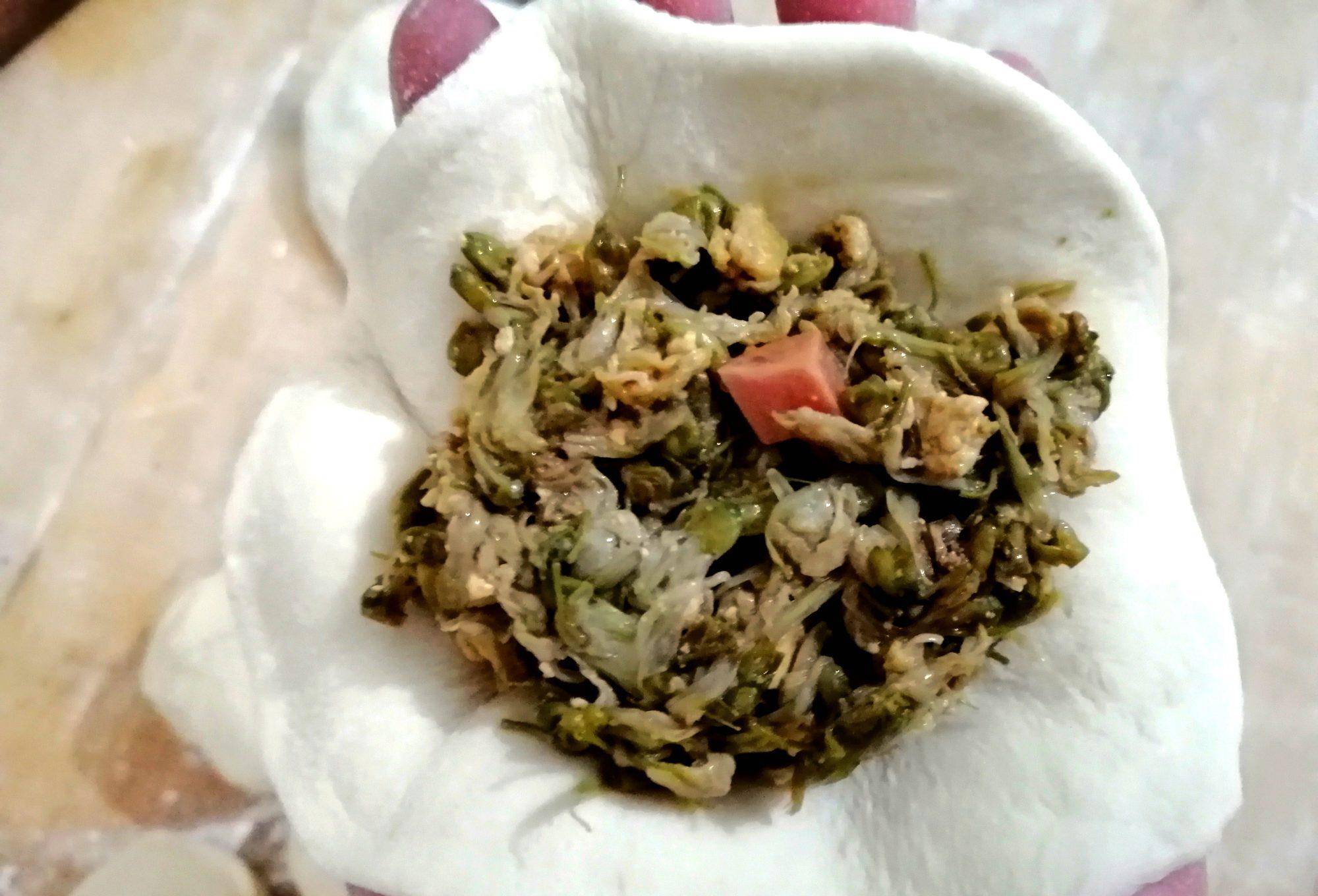 槐花这样的做法比馒头好吃多了做法简单老婆一口气吃了3个