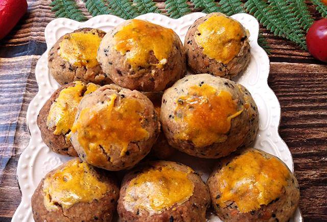 别冷落了你家的烤箱,试试这个小糕点,香酥掉渣,很适合新手做