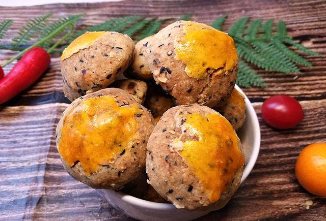 别冷落了你家的烤箱,试试这个小糕点,香酥掉渣,很适合新手做