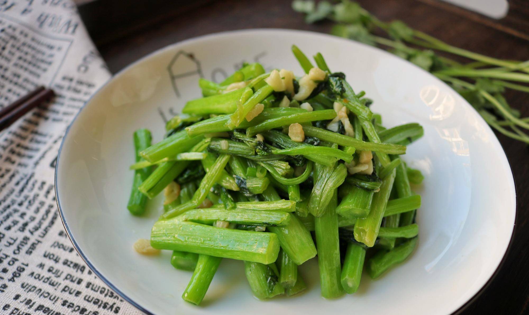 天热多吃解暑菜,这菜不放调料,清淡鲜美,夏天最受欢迎