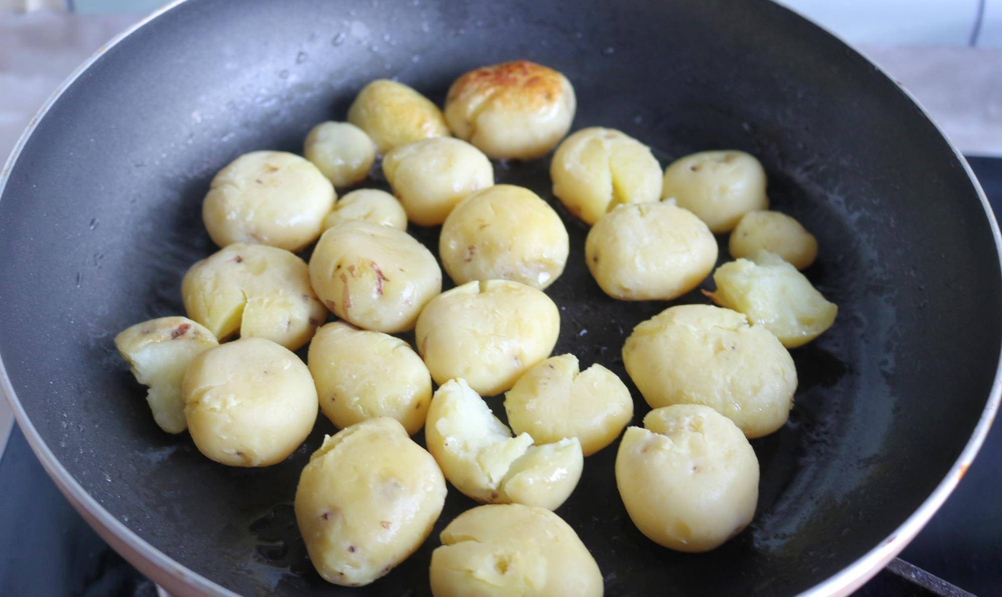 低脂主食好吃做法 37a1318a3d1742cabfff306d4445b561.jpeg