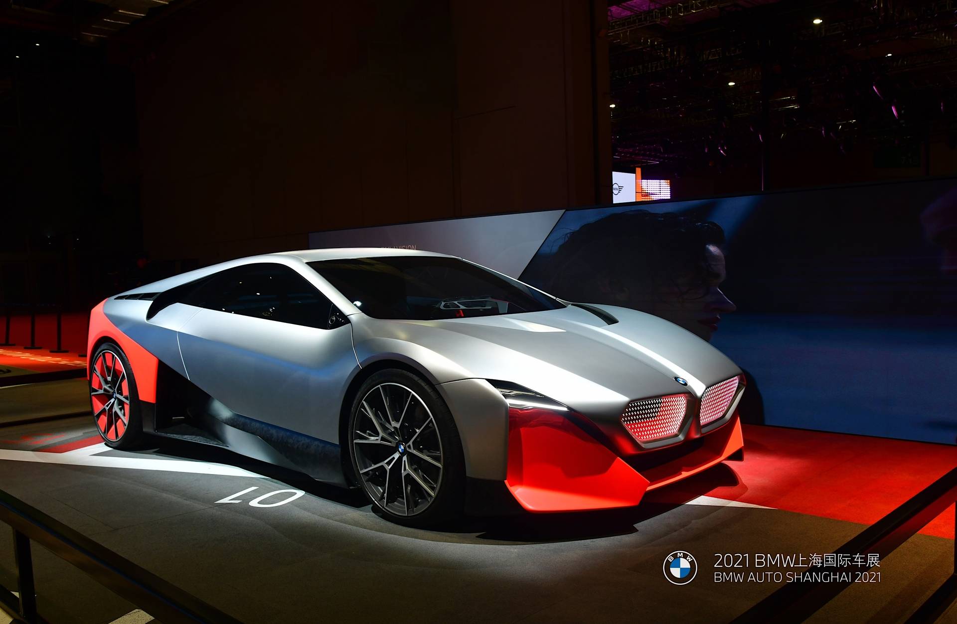重新定义豪华出行体验开启人车关系新时代宝马集团亮相2021上海车展