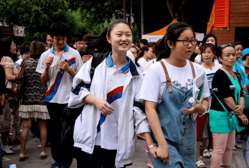 高三复读好还是不好_高三复读好吗_高三复读好还是专升本好