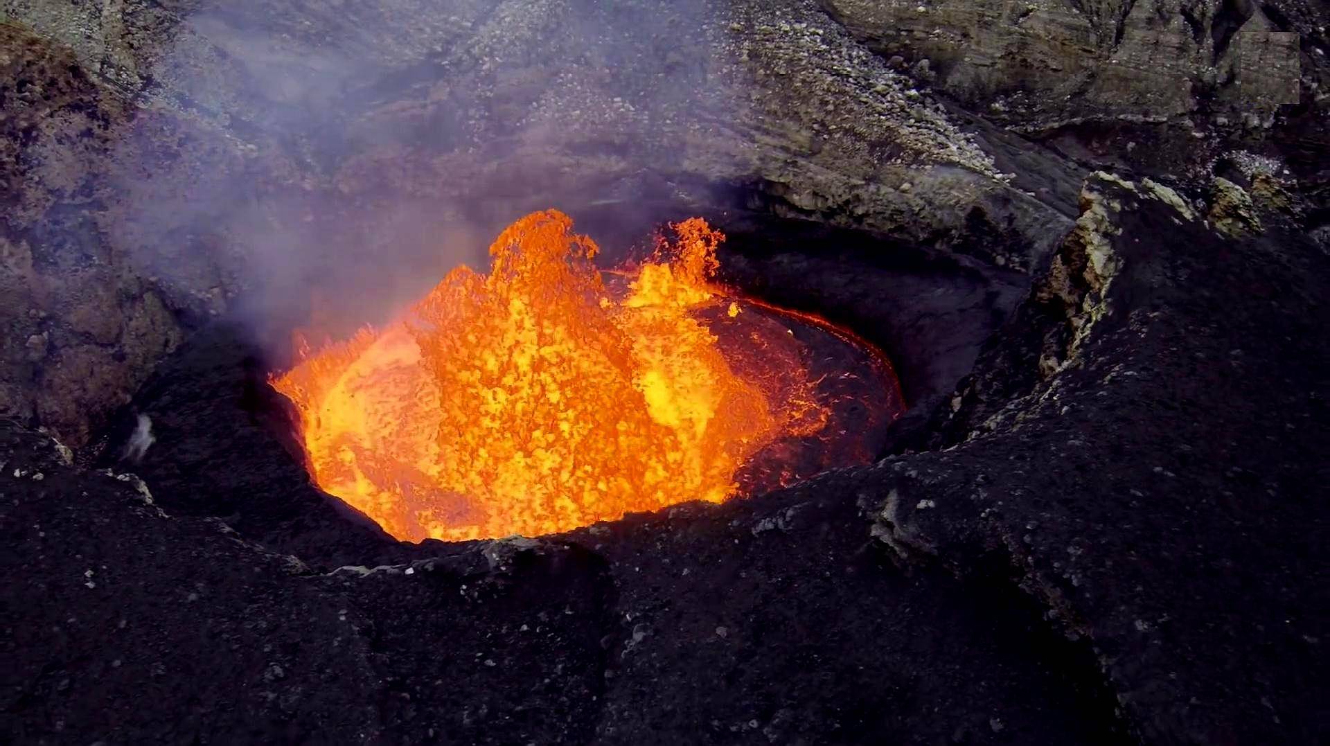 乌兰哈达火山群——在沸腾中沉睡的冰与火之歌
