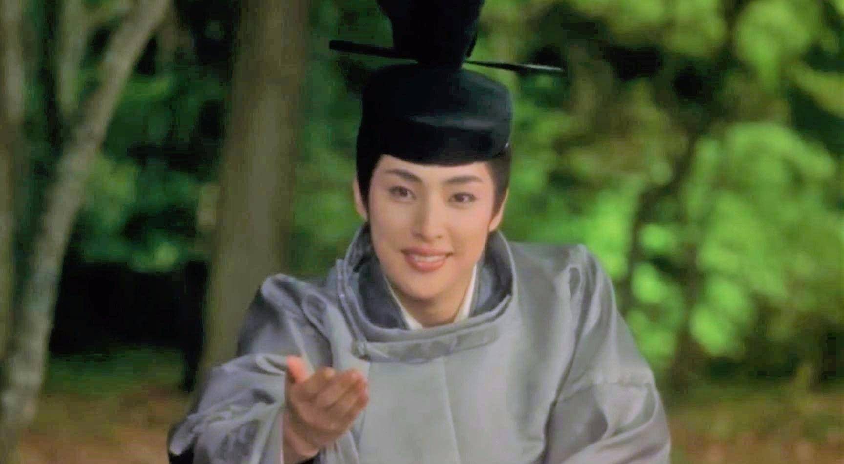 随着朱雀帝上台,朝中势力洗牌,源氏为躲避当权者打击,自请流放须磨.