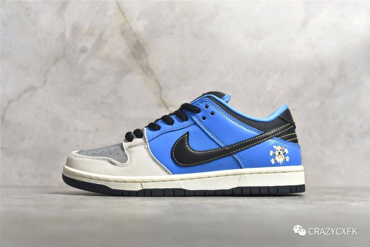 耐克滑板鞋的经典情怀Nike Dunk Low 系列SB Dunk 运动鞋评测_手机搜狐网