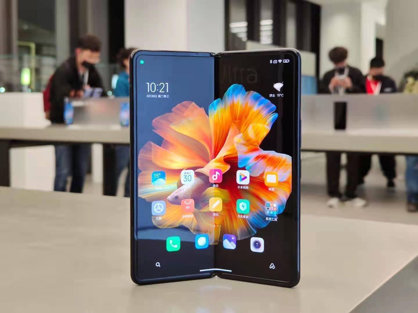 原创没有专利的小米却截胡华为了小米mixfold全球首发液态镜头手机